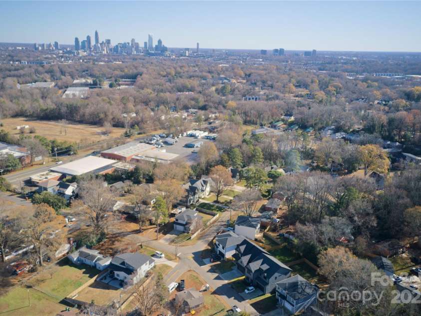 3905 Plainview Road, Charlotte, NC 28208.  MLS# CAR4331843, YatesRealty ID 1745. 