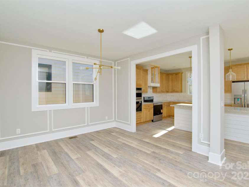 3905 Plainview Road, Charlotte, NC 28208.  MLS# CAR4331843, YatesRealty ID 1745. 