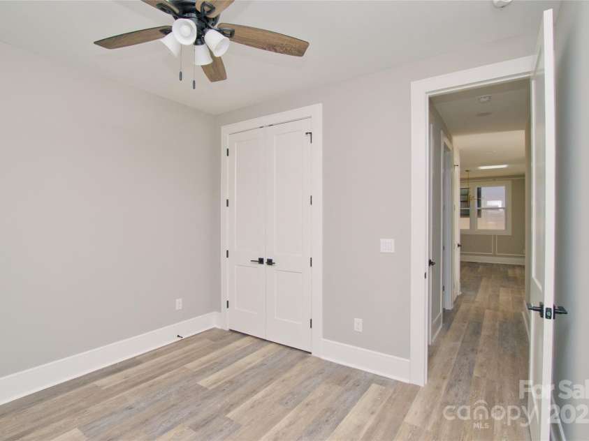 3905 Plainview Road, Charlotte, NC 28208.  MLS# CAR4331843, YatesRealty ID 1745. 