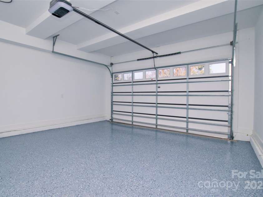 3905 Plainview Road, Charlotte, NC 28208.  MLS# CAR4331843, YatesRealty ID 1745. 