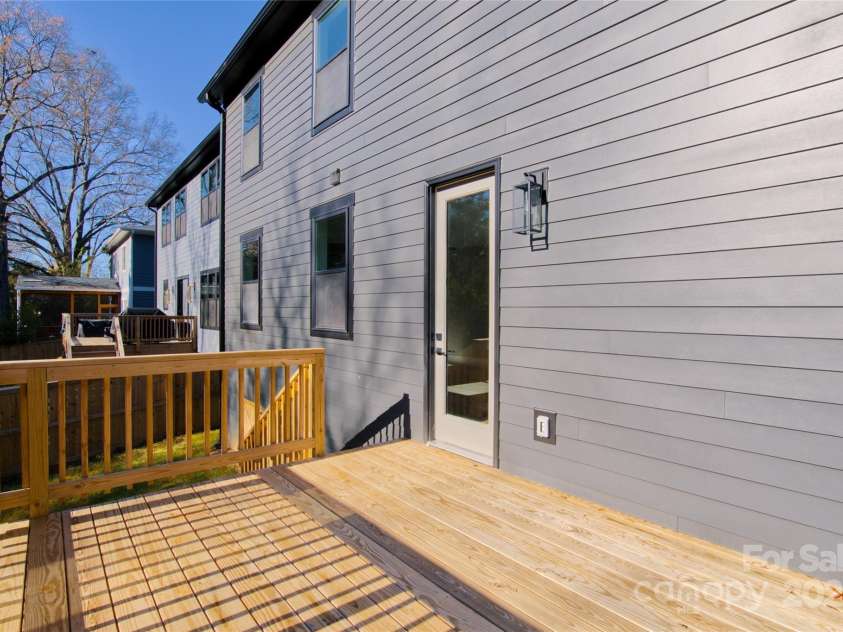 3905 Plainview Road, Charlotte, NC 28208.  MLS# CAR4331843, YatesRealty ID 1745. 