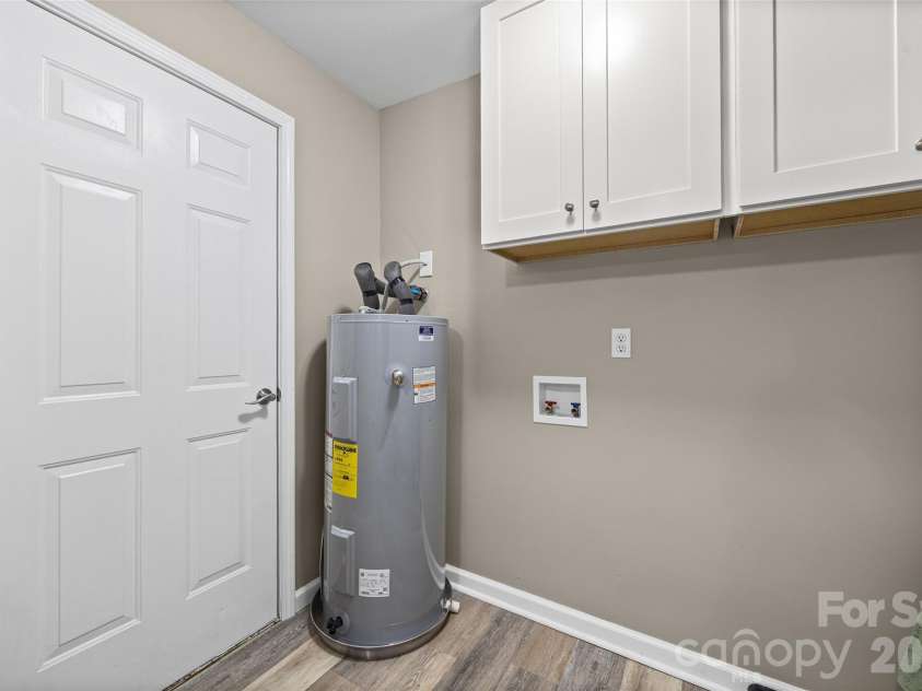 327 Morrow Avenue, Monroe, NC 28112.  MLS# CAR4377086, YatesRealty ID 17451. 