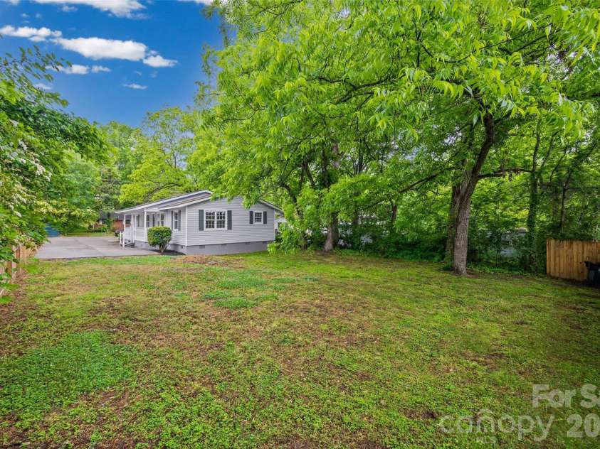 327 Morrow Avenue, Monroe, NC 28112.  MLS# CAR4377086, YatesRealty ID 17451. 