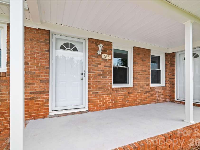 648 Scotts Creek Road, Statesville, NC 28625.  MLS# CAR4377080, YatesRealty ID 17452. 