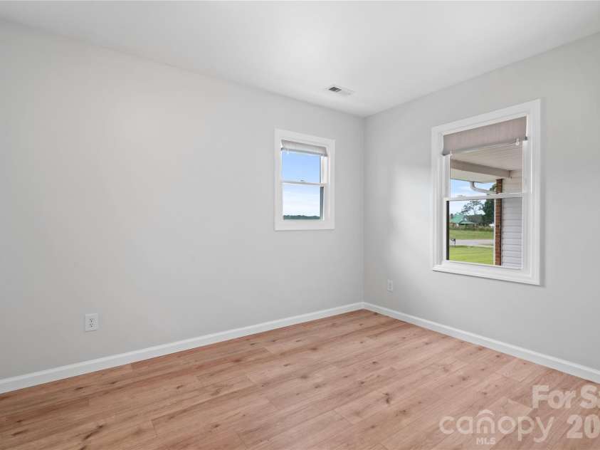 648 Scotts Creek Road, Statesville, NC 28625.  MLS# CAR4377080, YatesRealty ID 17452. 