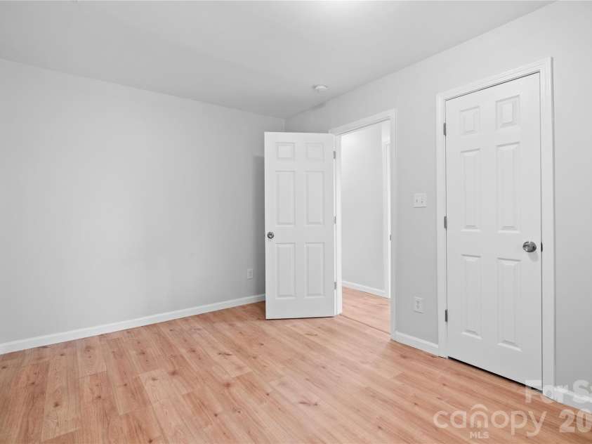 648 Scotts Creek Road, Statesville, NC 28625.  MLS# CAR4377080, YatesRealty ID 17452. 