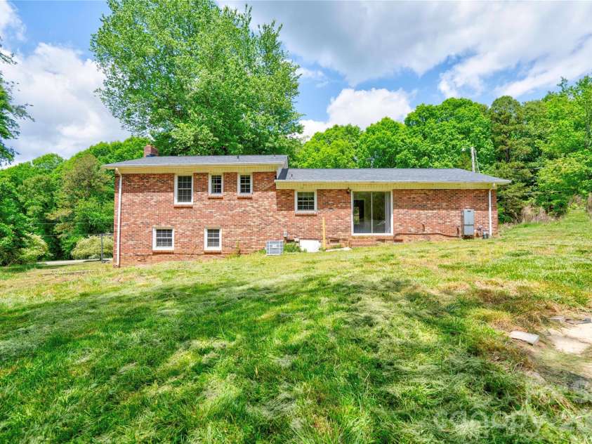 111 Harbor Point Drive, Cherryville, NC 28021.  MLS# CAR4377060, YatesRealty ID 17453. Back