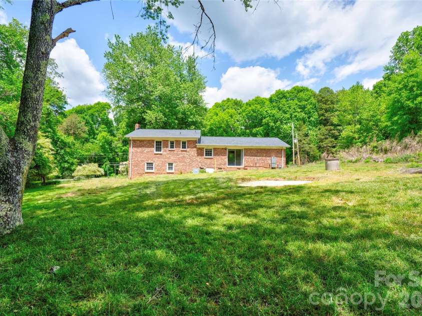 111 Harbor Point Drive, Cherryville, NC 28021.  MLS# CAR4377060, YatesRealty ID 17453. Back