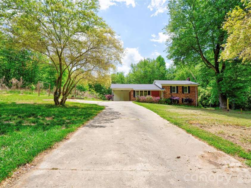 111 Harbor Point Drive, Cherryville, NC 28021.  MLS# CAR4377060, YatesRealty ID 17453. Front