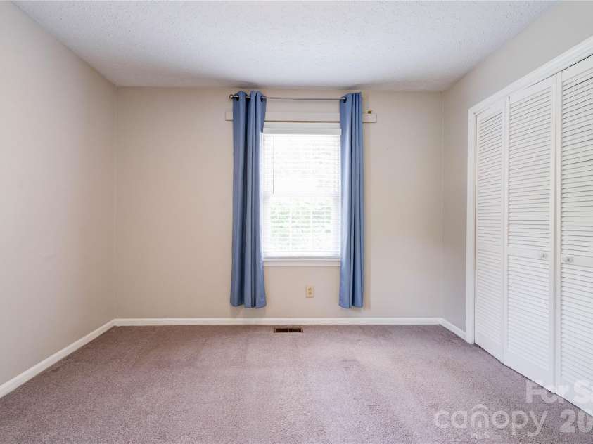 111 Harbor Point Drive, Cherryville, NC 28021.  MLS# CAR4377060, YatesRealty ID 17453. Primary Bedroom