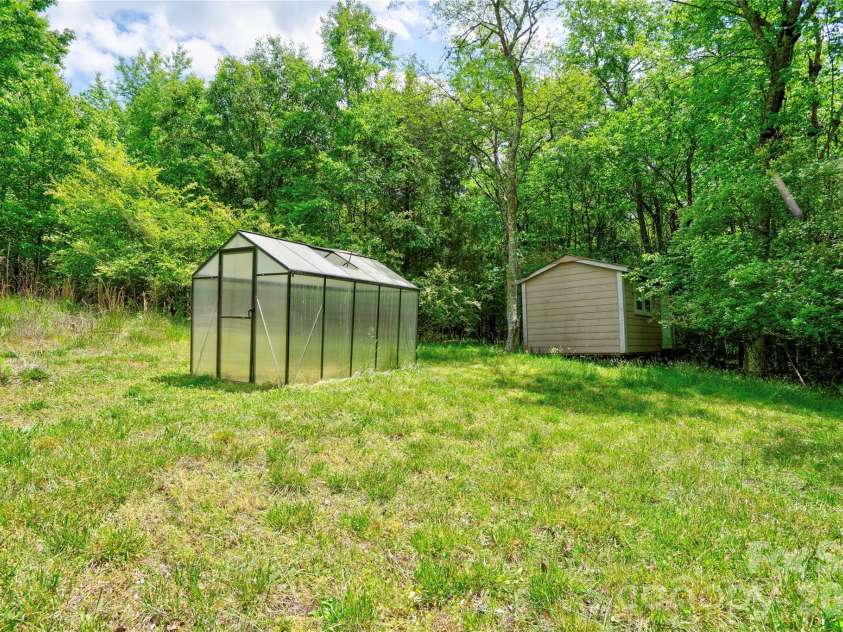 111 Harbor Point Drive, Cherryville, NC 28021.  MLS# CAR4377060, YatesRealty ID 17453. Storage Building