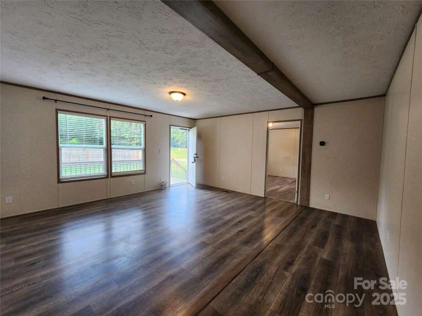 22 Ridge Top Acres Road, Candler, NC 28715.  MLS# CAR4265213, YatesRealty ID 17455. 