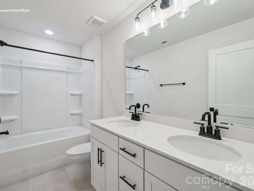 7317 Butternut Oak Terrace, Huntersville, NC 28078.  MLS# CAR4377119, YatesRealty ID 17455. 