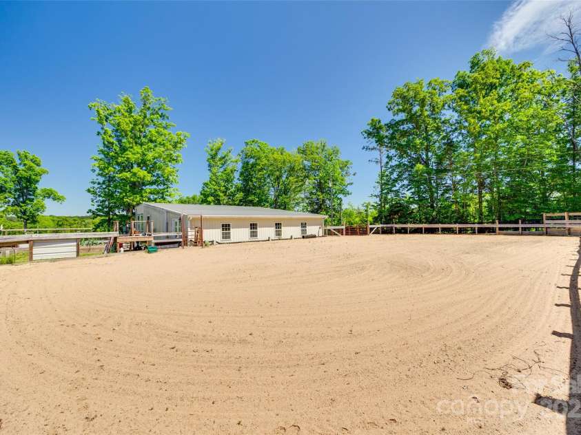 1780 Sierra Road, York, SC 29745.  MLS# CAR4252642, YatesRealty ID 17456. 120 X 60 Arena