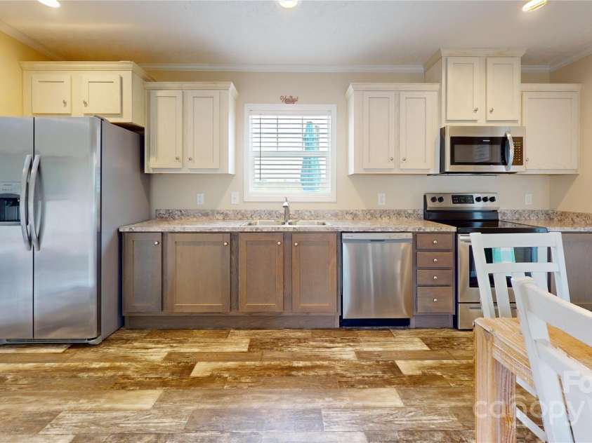 1780 Sierra Road, York, SC 29745.  MLS# CAR4252642, YatesRealty ID 17456. Secondary Residence Kitchen