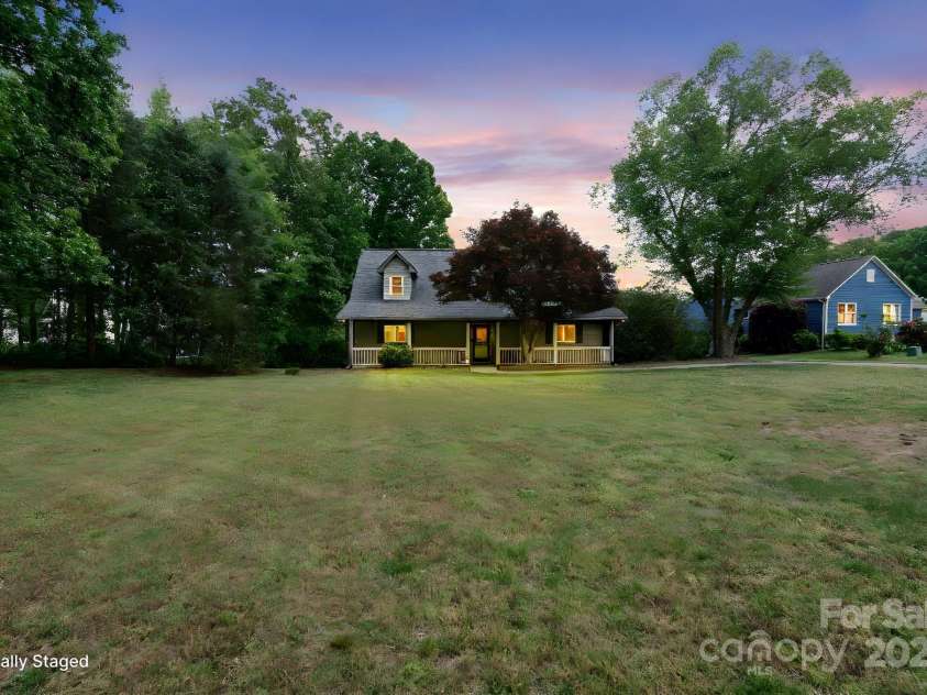 4516 Kiser Island Road, Terrell, NC 28682.  MLS# CAR4256352, YatesRealty ID 17457. 