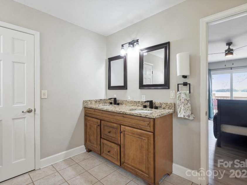 4516 Kiser Island Road, Terrell, NC 28682.  MLS# CAR4256352, YatesRealty ID 17457. 