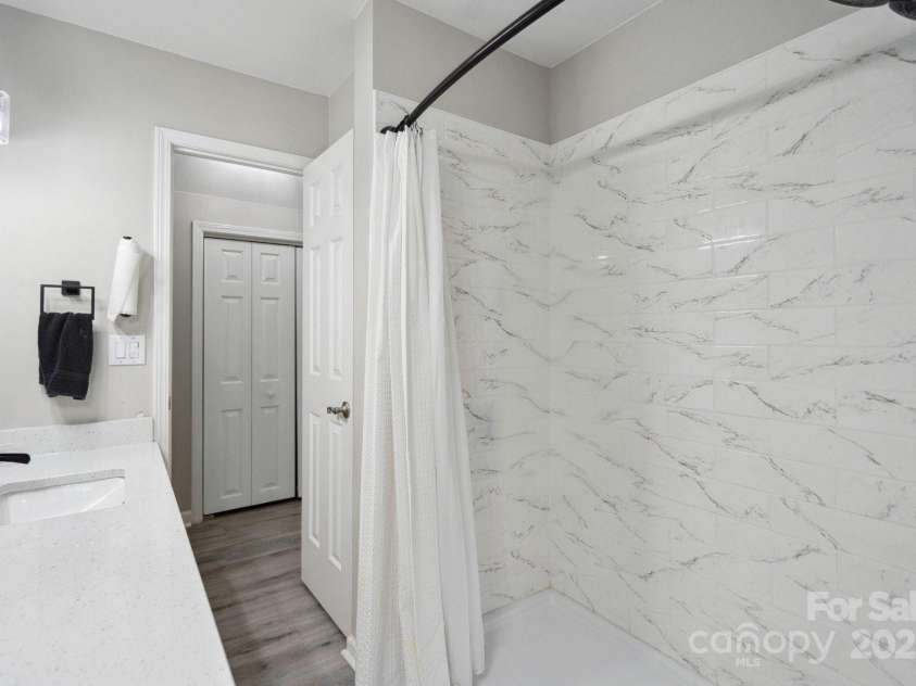 4516 Kiser Island Road, Terrell, NC 28682.  MLS# CAR4256352, YatesRealty ID 17457. 