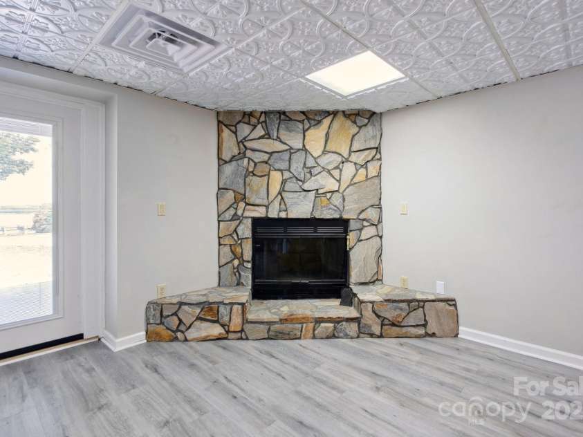 4516 Kiser Island Road, Terrell, NC 28682.  MLS# CAR4256352, YatesRealty ID 17457. 