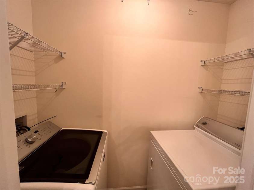 10875 Holly Ridge Boulevard, Charlotte, NC 28216.  MLS# CAR4135127, YatesRealty ID 17458. Laundry