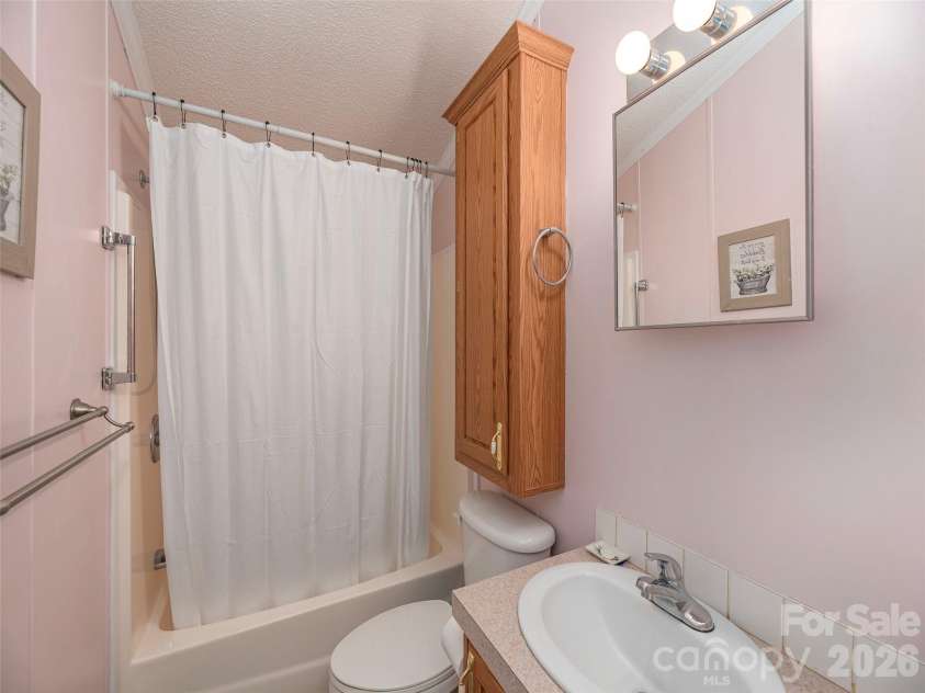 11 Valentine Drive, Maggie Valley, NC 28751.  MLS# CAR4377179, YatesRealty ID 17458. 