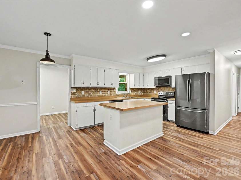 1123 Forest Hills School Road, Marshville, NC 28103.  MLS# CAR4377137, YatesRealty ID 17459. 