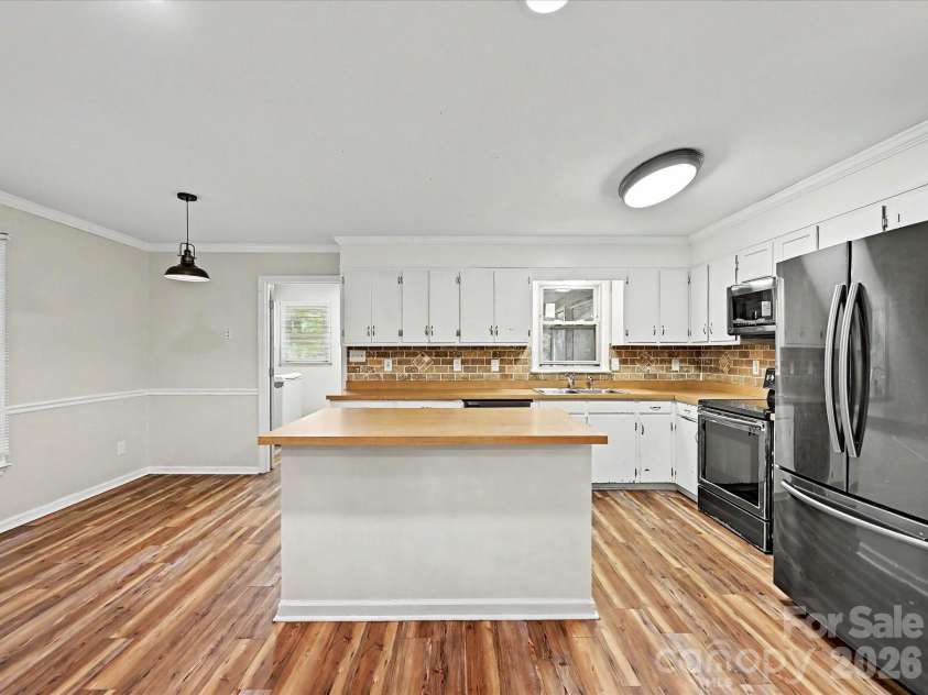 1123 Forest Hills School Road, Marshville, NC 28103.  MLS# CAR4377137, YatesRealty ID 17459. 