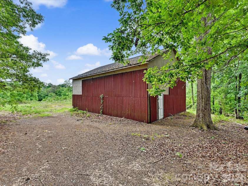 1123 Forest Hills School Road, Marshville, NC 28103.  MLS# CAR4377137, YatesRealty ID 17459. 
