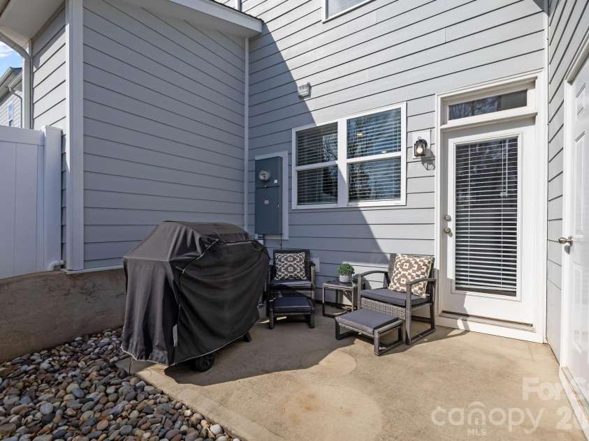 1027 Beatty Woods Drive, Belmont, NC 28012.  MLS# CAR4343551, YatesRealty ID 1746. 