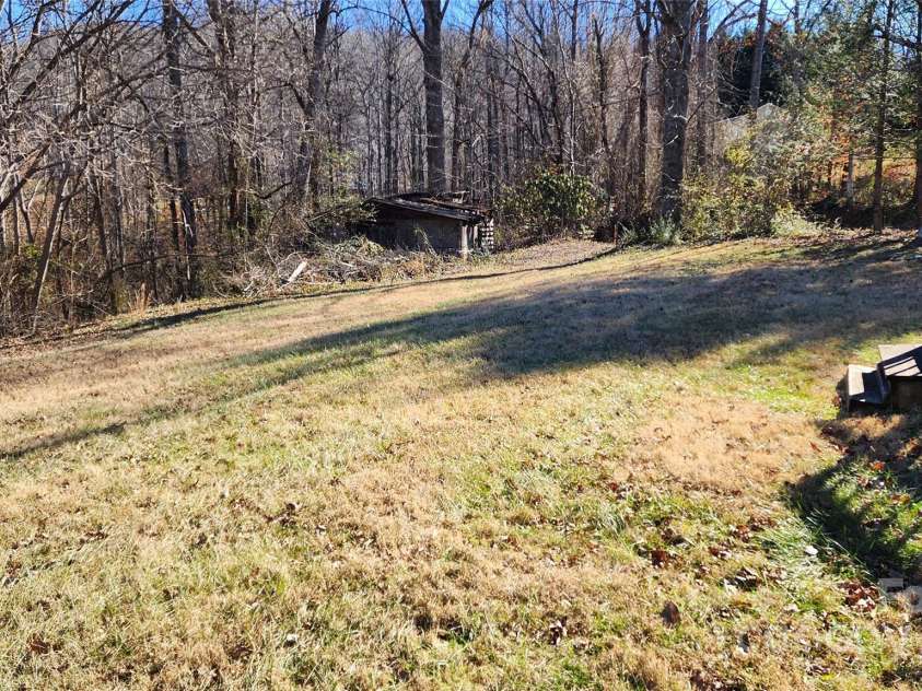 4233 Ralph Patton Road, Morganton, NC 28655.  MLS# CAR4201378, YatesRealty ID 1746. 