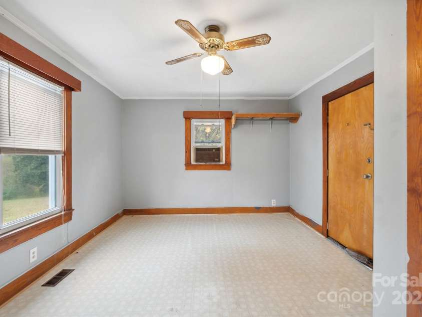 4233 Ralph Patton Road, Morganton, NC 28655.  MLS# CAR4201378, YatesRealty ID 1746. 