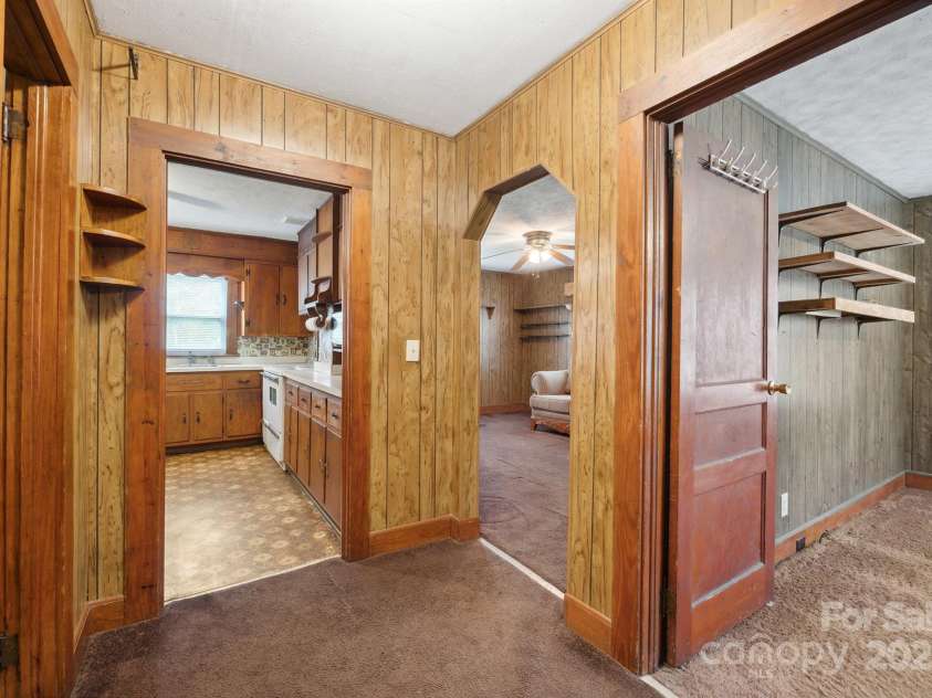 4233 Ralph Patton Road, Morganton, NC 28655.  MLS# CAR4201378, YatesRealty ID 1746. 