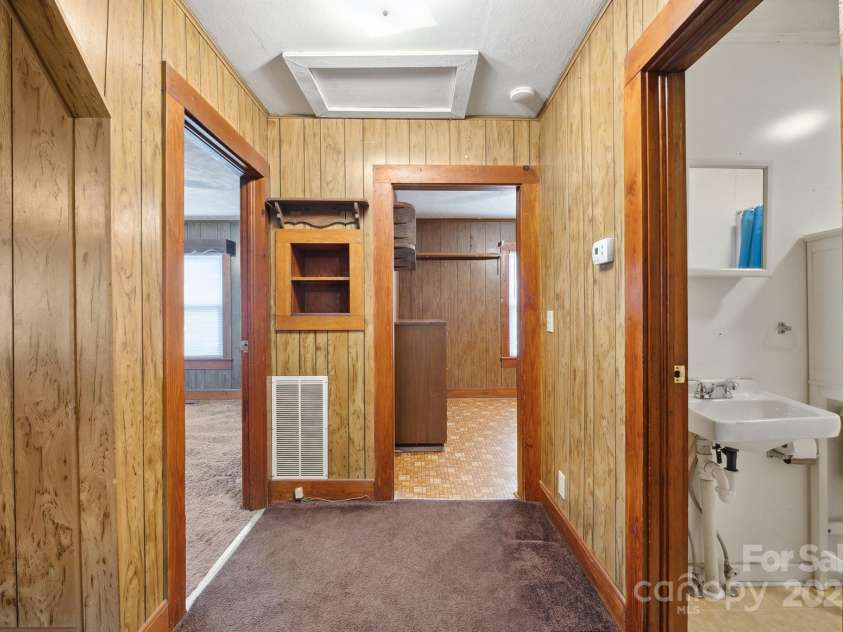 4233 Ralph Patton Road, Morganton, NC 28655.  MLS# CAR4201378, YatesRealty ID 1746. 