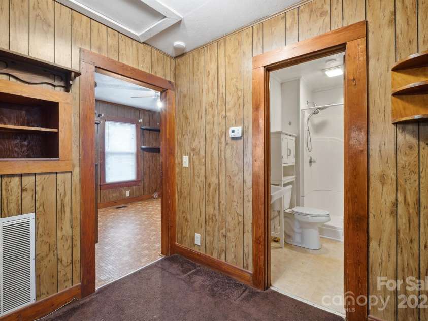4233 Ralph Patton Road, Morganton, NC 28655.  MLS# CAR4201378, YatesRealty ID 1746. 