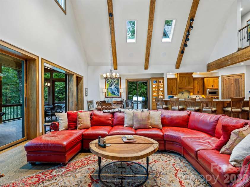 64 Bee Tree Way, Lake Toxaway, NC 28747.  MLS# CAR4377259, YatesRealty ID 17460. 