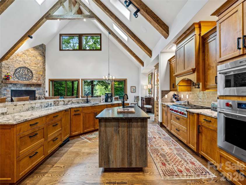 64 Bee Tree Way, Lake Toxaway, NC 28747.  MLS# CAR4377259, YatesRealty ID 17460. 