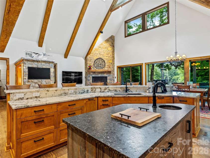 64 Bee Tree Way, Lake Toxaway, NC 28747.  MLS# CAR4377259, YatesRealty ID 17460. 