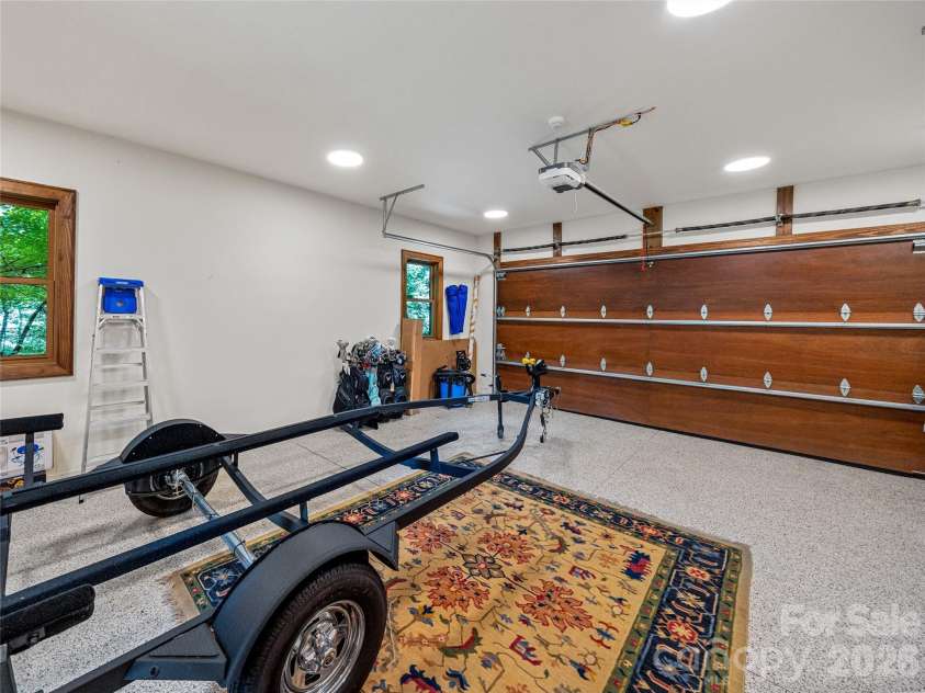 64 Bee Tree Way, Lake Toxaway, NC 28747.  MLS# CAR4377259, YatesRealty ID 17460. 
