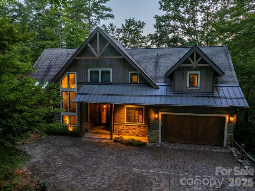 64 Bee Tree Way, Lake Toxaway, NC 28747.  MLS# CAR4377259, YatesRealty ID 17460. 