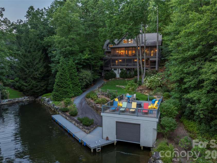 64 Bee Tree Way, Lake Toxaway, NC 28747.  MLS# CAR4377259, YatesRealty ID 17460. 