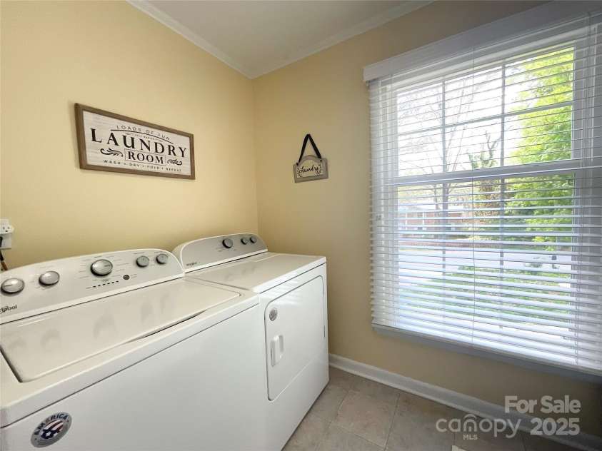 217 Windsor Drive, Shelby, NC 28150.  MLS# CAR4243848, YatesRealty ID 17461. 