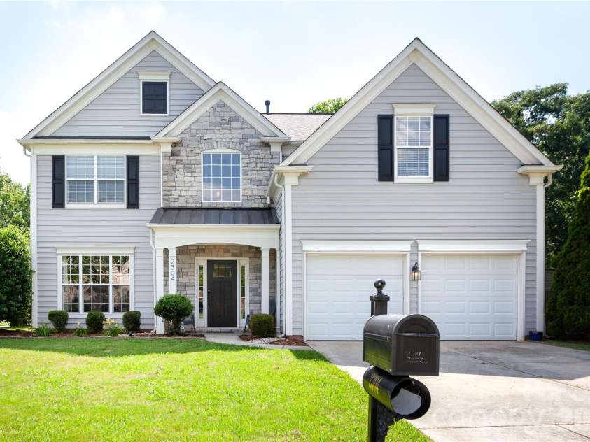 2304 Coltsgate Road, Waxhaw, NC 28173.  MLS# CAR4377266, YatesRealty ID 17461. 