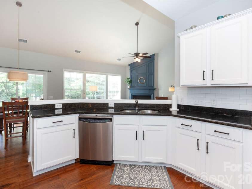 2304 Coltsgate Road, Waxhaw, NC 28173.  MLS# CAR4377266, YatesRealty ID 17461. 
