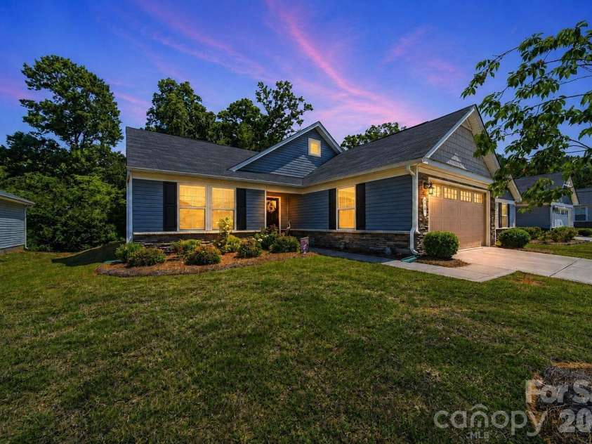 4507 Hunton Dale Road, Concord, NC 28027.  MLS# CAR4375447, YatesRealty ID 17462. 