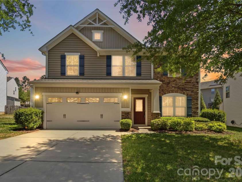 3531 Ettrick Place, Charlotte, NC 28278.  MLS# CAR4362782, YatesRealty ID 17463. 
