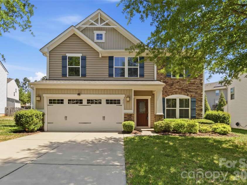 3531 Ettrick Place, Charlotte, NC 28278.  MLS# CAR4362782, YatesRealty ID 17463. 