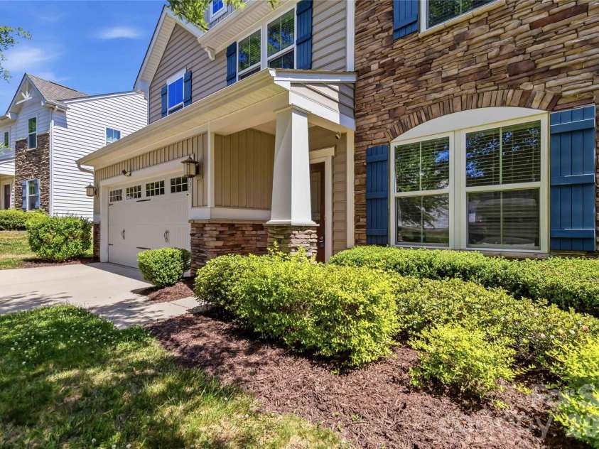 3531 Ettrick Place, Charlotte, NC 28278.  MLS# CAR4362782, YatesRealty ID 17463. 