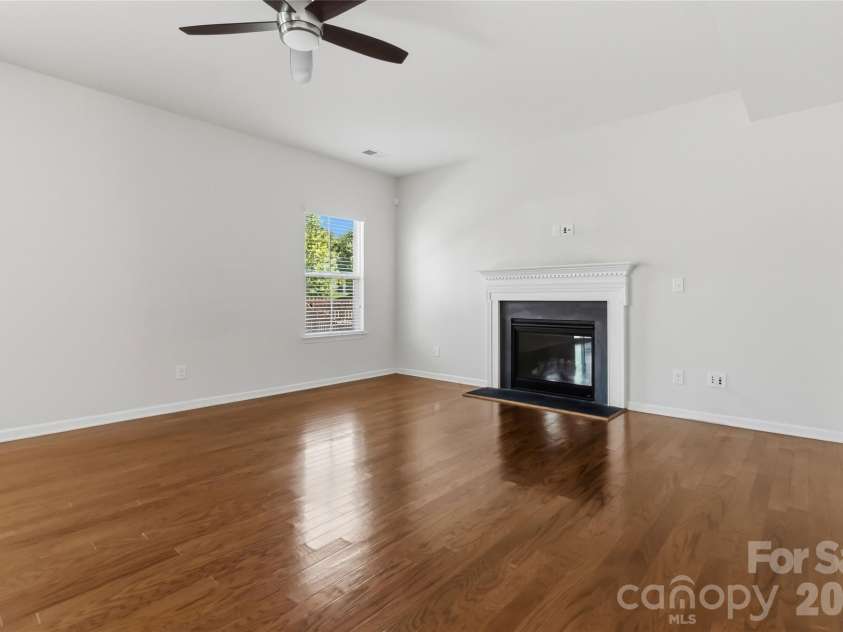 3531 Ettrick Place, Charlotte, NC 28278.  MLS# CAR4362782, YatesRealty ID 17463. 