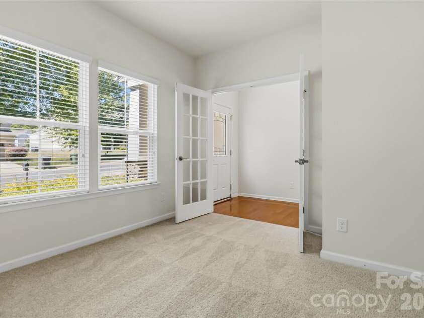 3531 Ettrick Place, Charlotte, NC 28278.  MLS# CAR4362782, YatesRealty ID 17463. 