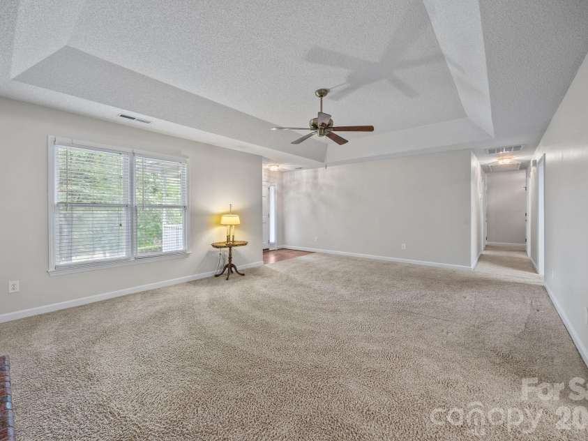 11331 Mendora Drive, Charlotte, NC 28215.  MLS# CAR4376257, YatesRealty ID 17464. 